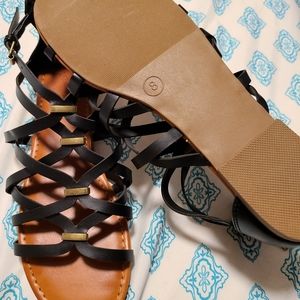 Universal Thread Women's Kerri Gladiator Sandals